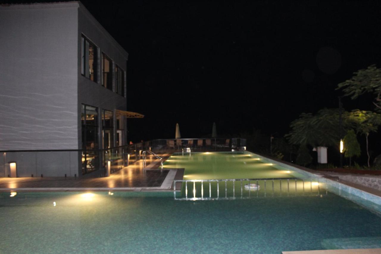 Paraiso Resort & Club Igatpuri Buitenkant foto