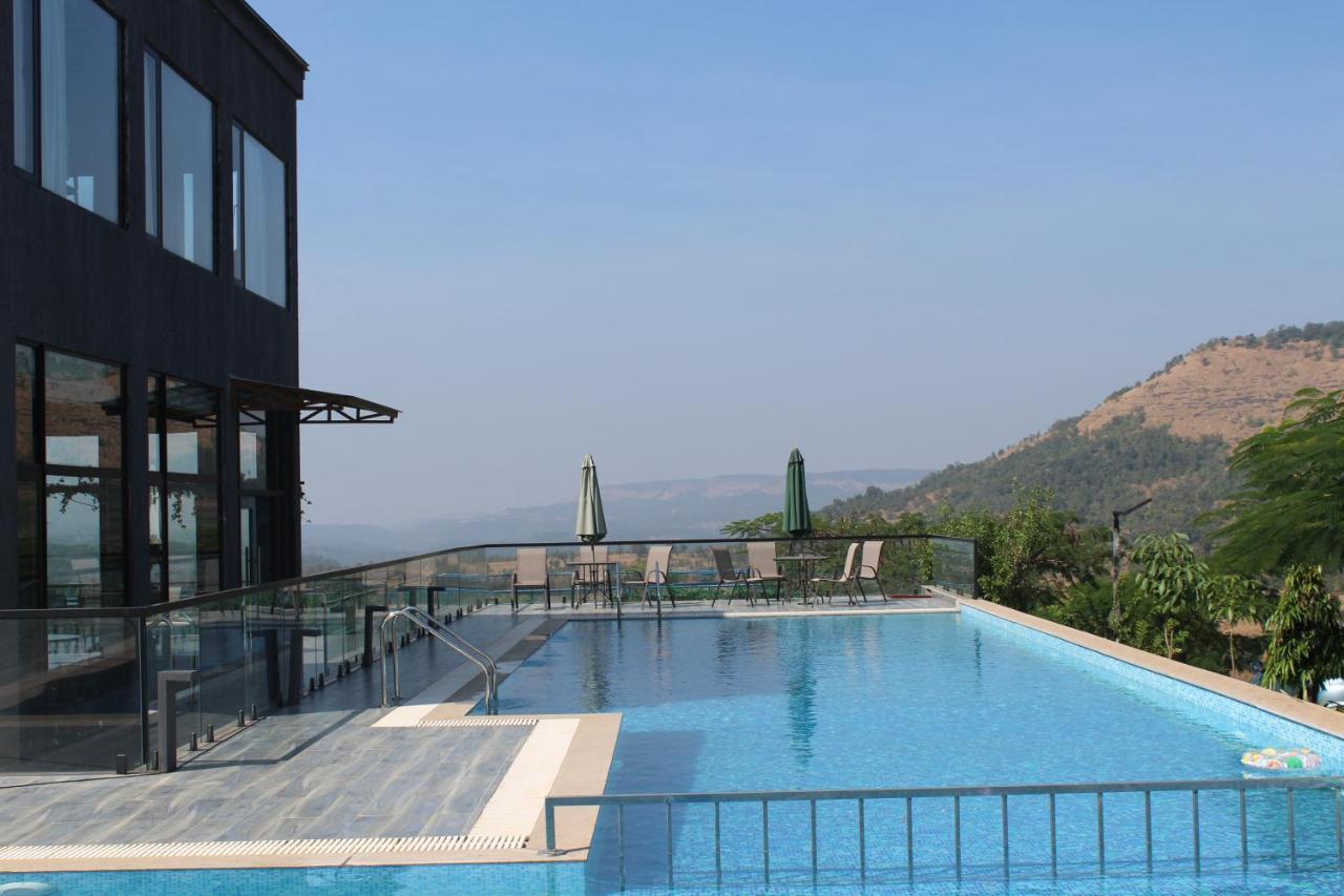 Paraiso Resort & Club Igatpuri Buitenkant foto