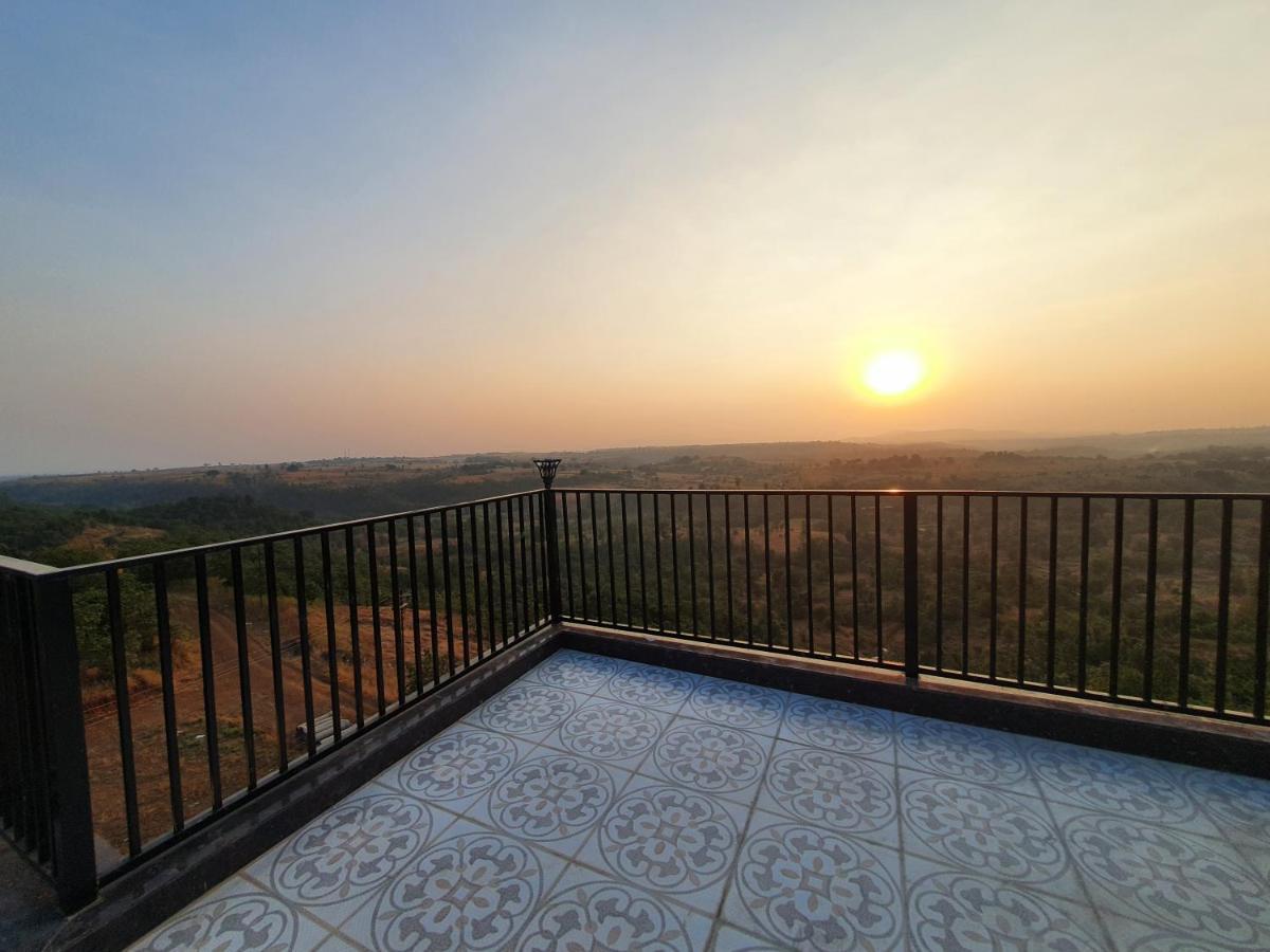 Paraiso Resort & Club Igatpuri Buitenkant foto